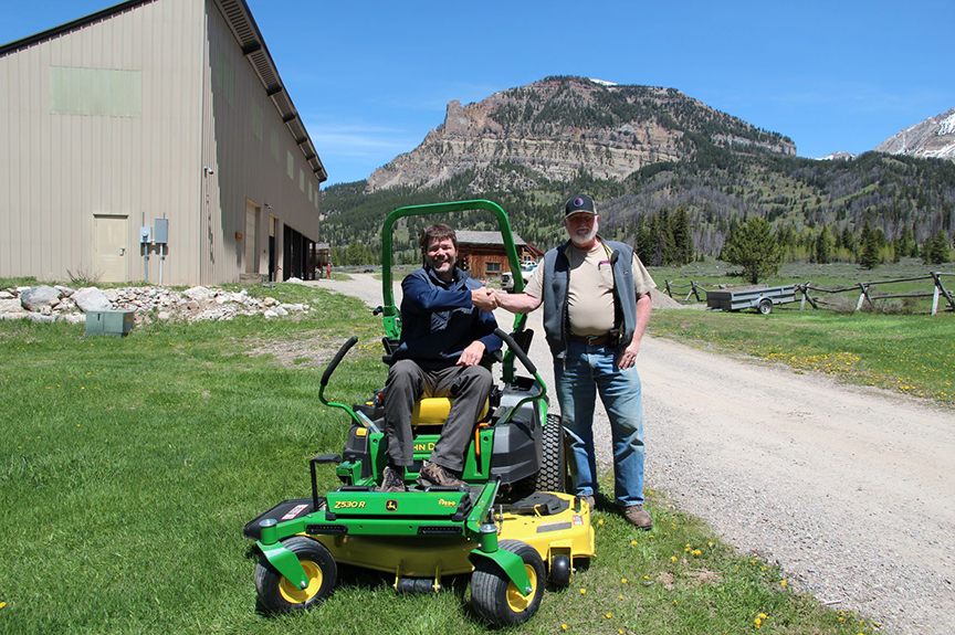 Columbia riding deals lawn mower